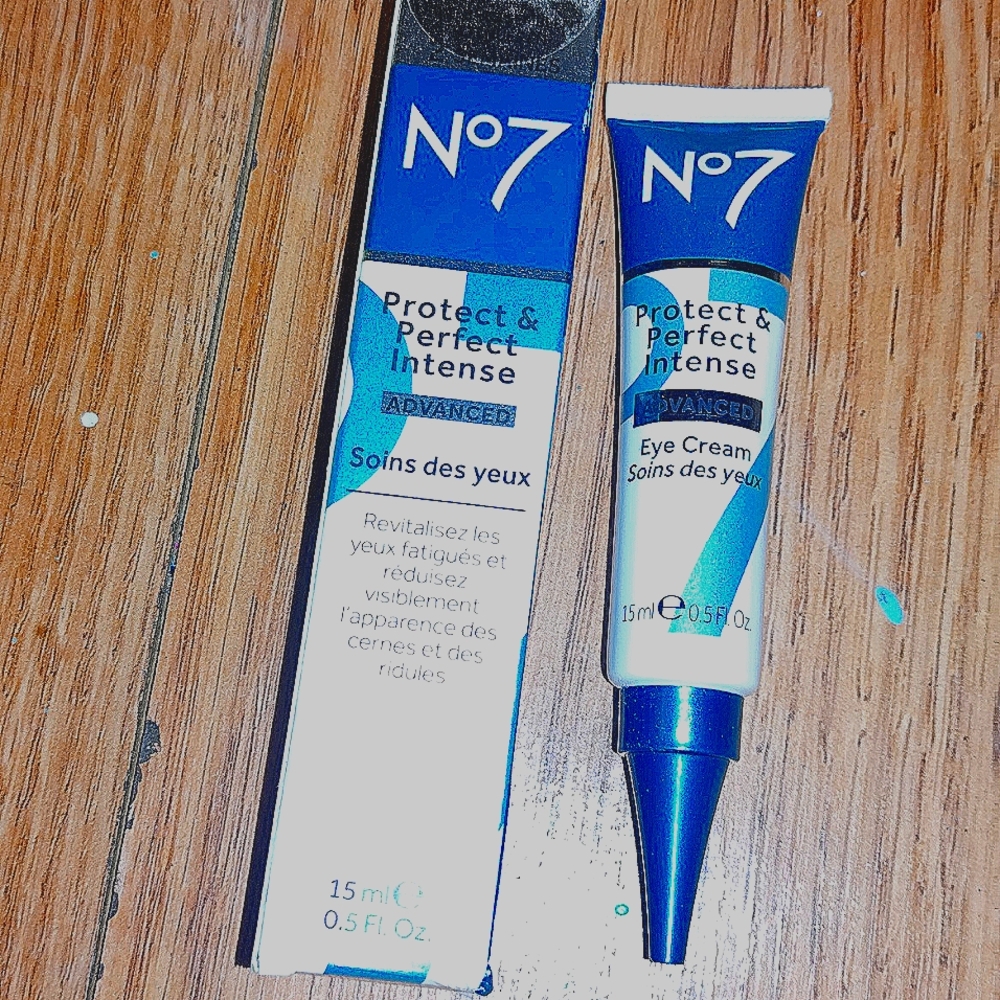 NWT NIB No. 7 Protect & Perfect Advanced Eye cream